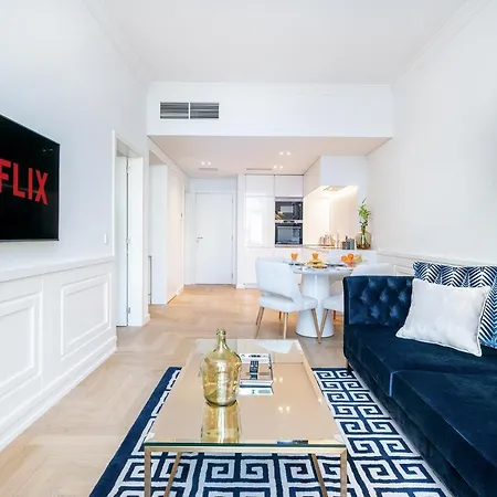 Apartmán Whome | The Boulevard Prime Location & Timeless Luxury