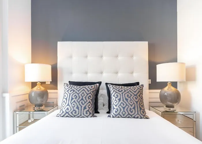 Apartment Whome | The Boulevard Prime Location & Timeless Luxury Lissabon