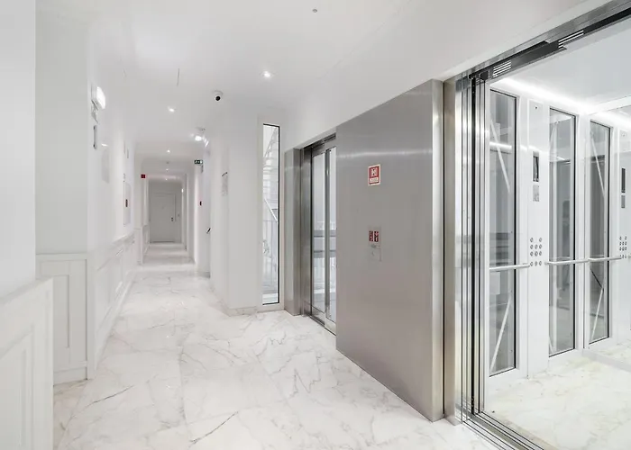 Whome | The Boulevard Prime Location & Timeless Luxury Appartement