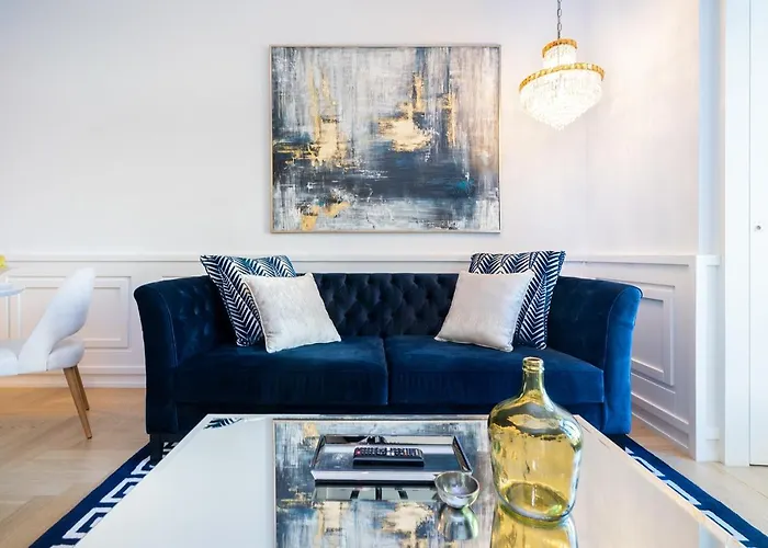 Whome | The Boulevard Prime Location & Timeless Luxury